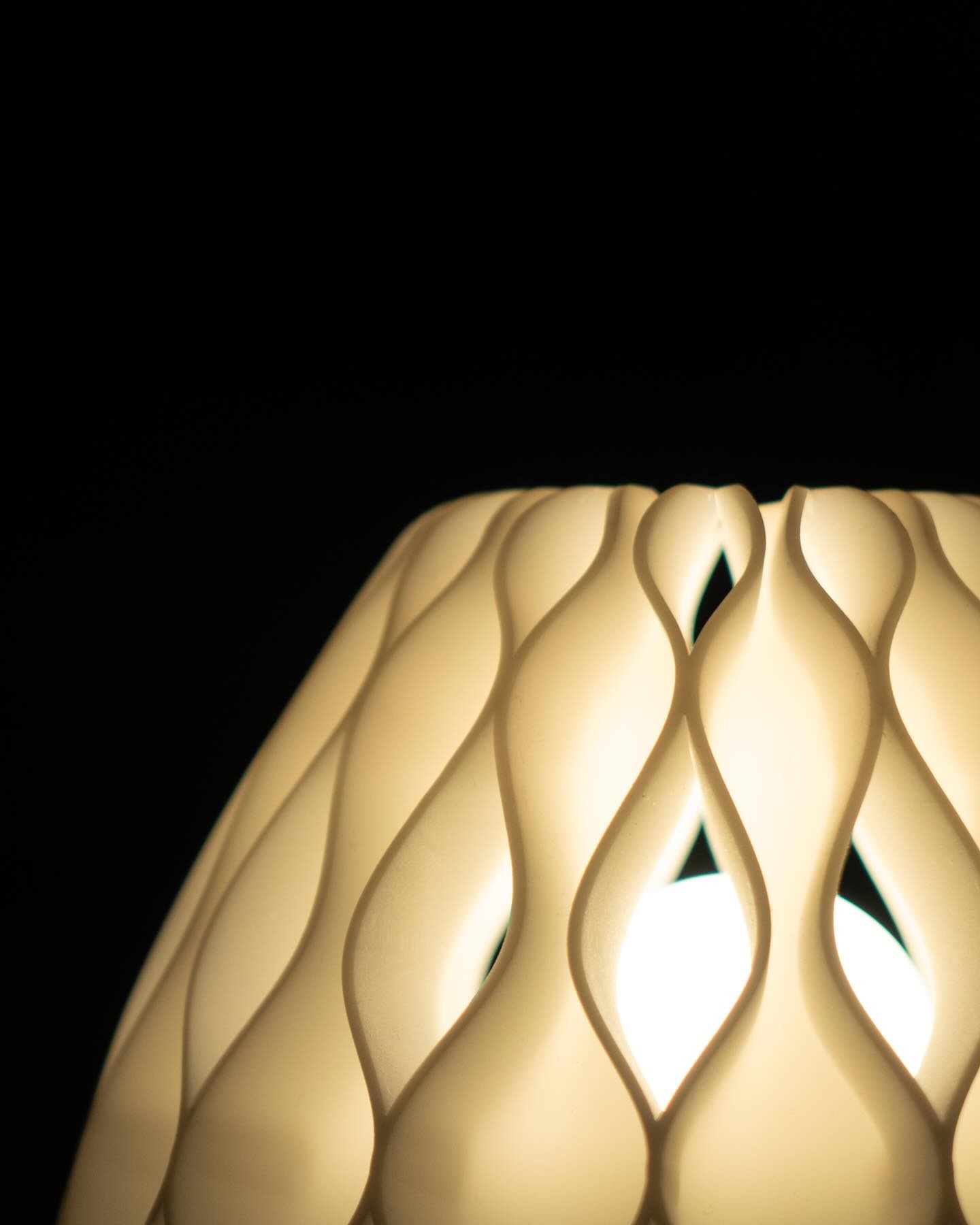 JIT ＜FLUID LIGHT＞